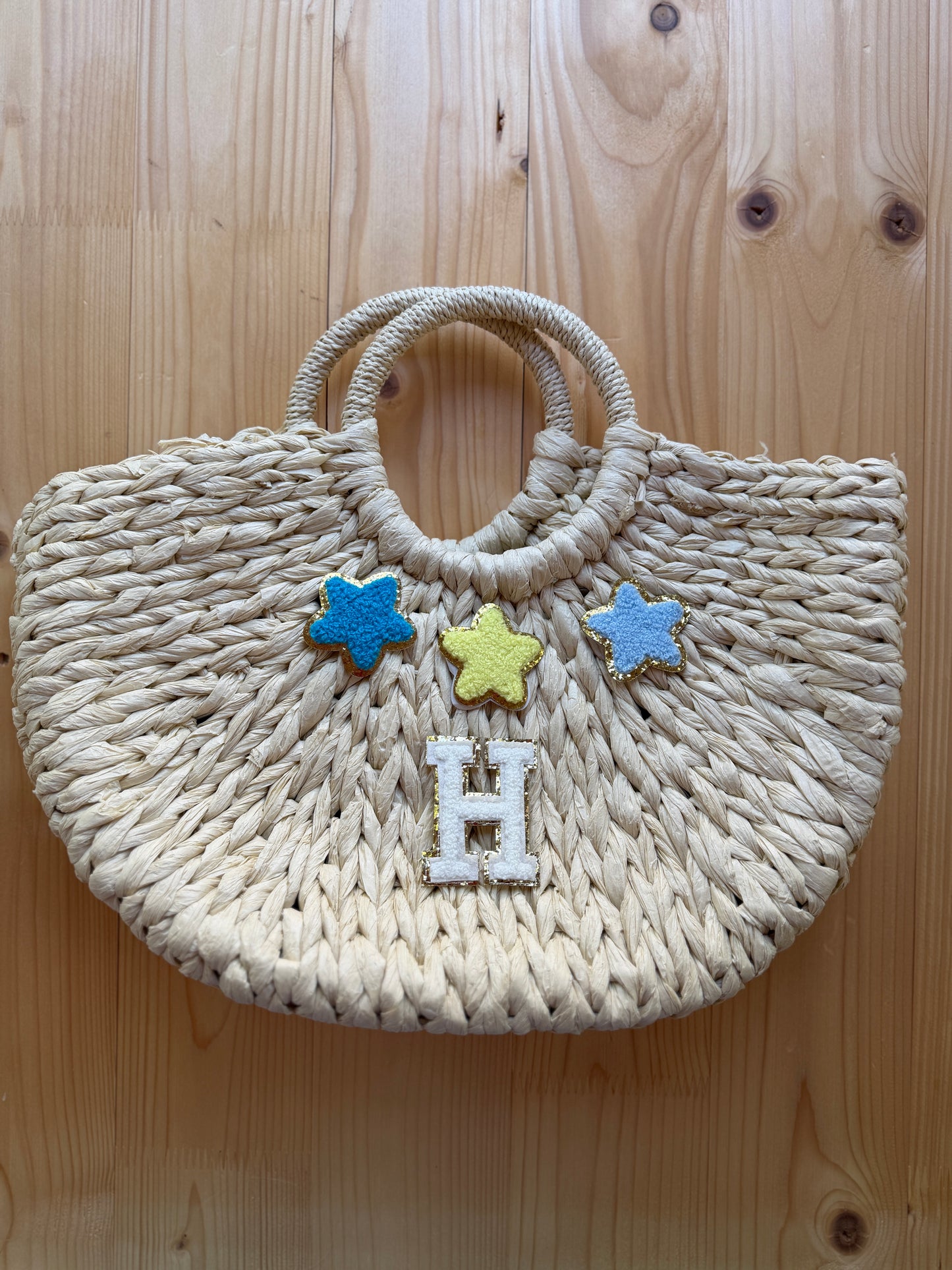Large straw ivory handbag