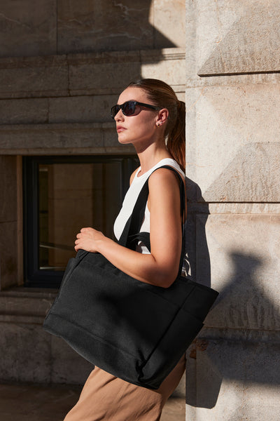 Personalised zippered tote bag with patches or embroidery